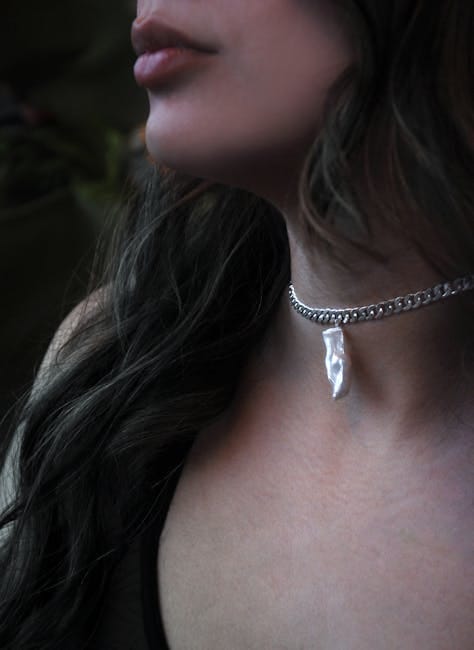 best freshwater pearl necklace baroque choker style