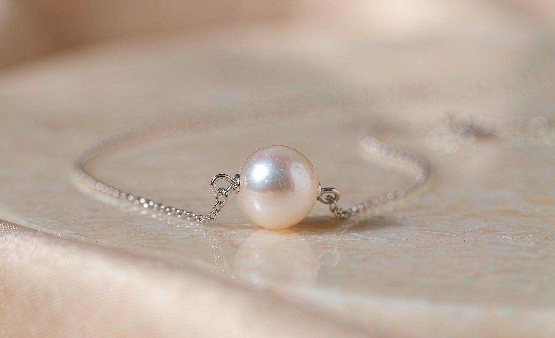 Wedding pearl necklace solitaire pendant freshwater 18 inches