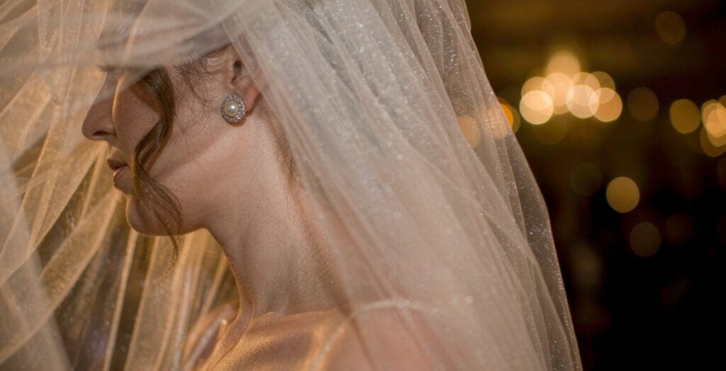 Pearl earrings for bride freshwater bridal jewelry with veil