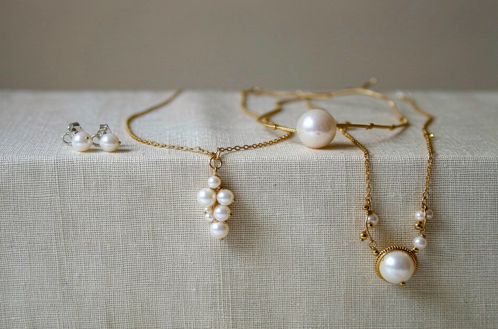 Pearl anniversary gift by year - different pearl pieces for each anniversary milestone